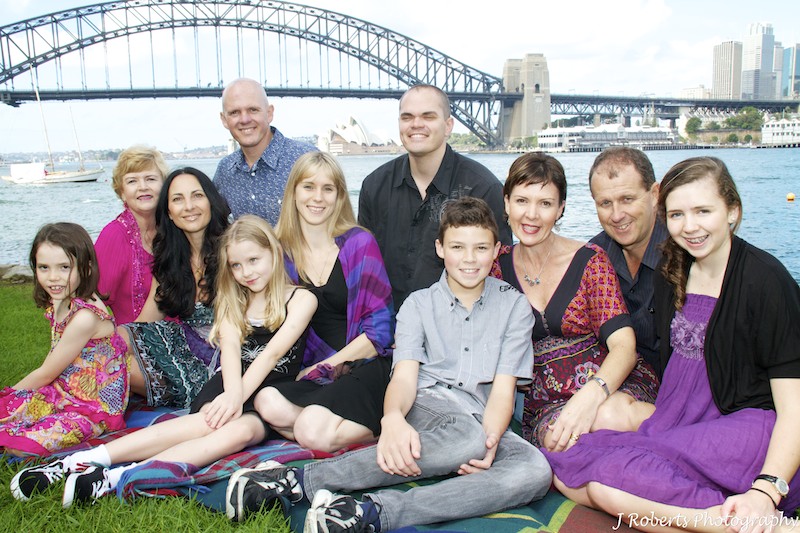 Extended family three generations - family portrait photography sydney
